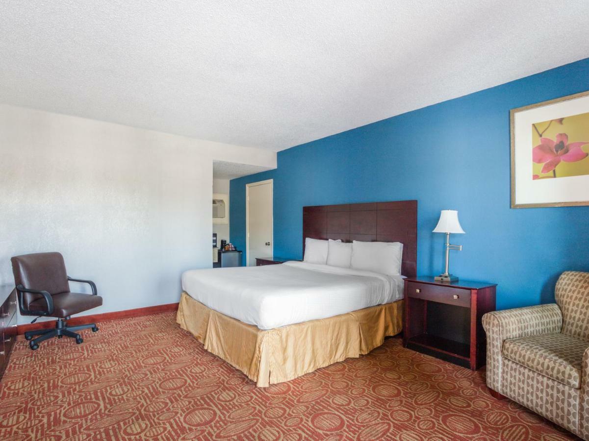 Oyo Hotel Augusta Downtown Quarto foto