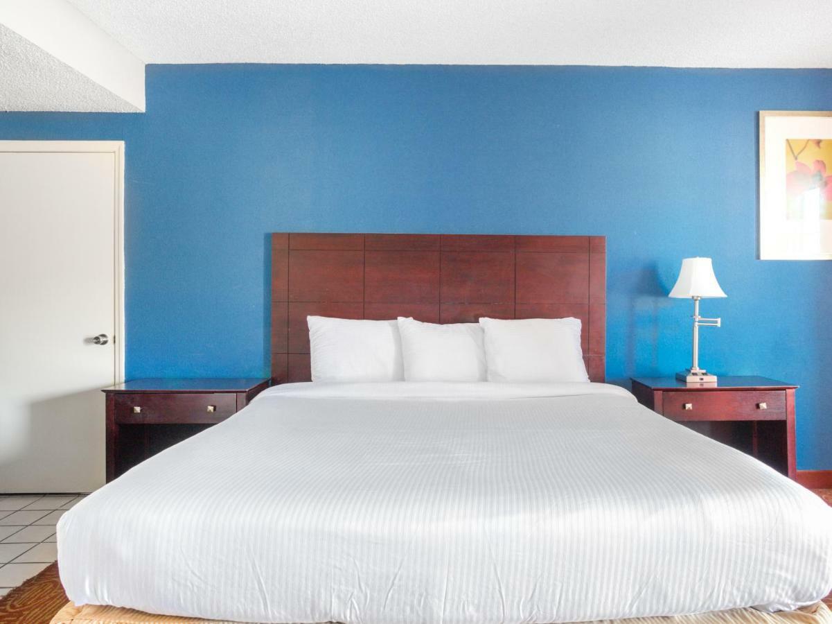 Oyo Hotel Augusta Downtown Quarto foto